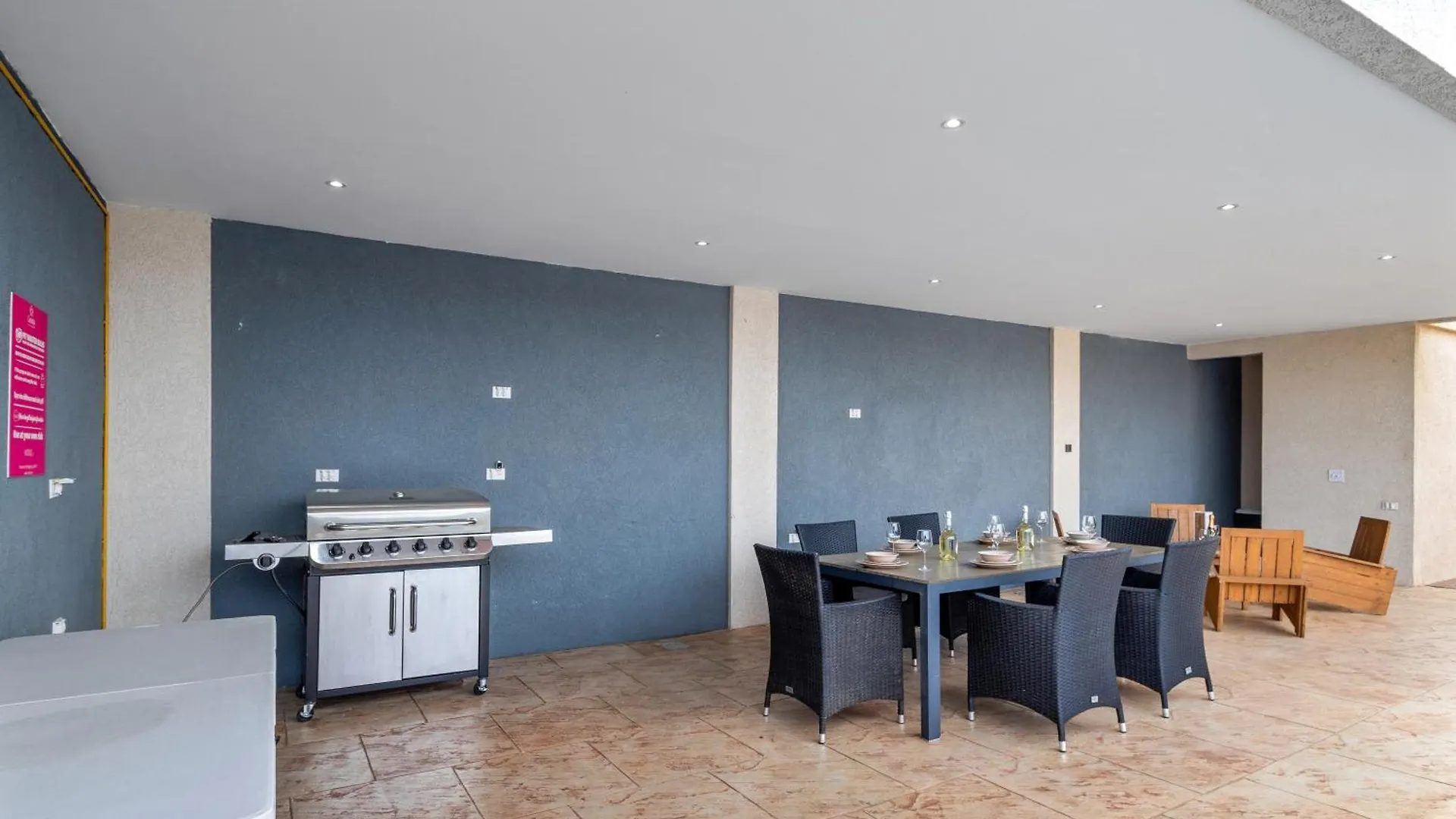 Walishali 67 Apartment Noord
